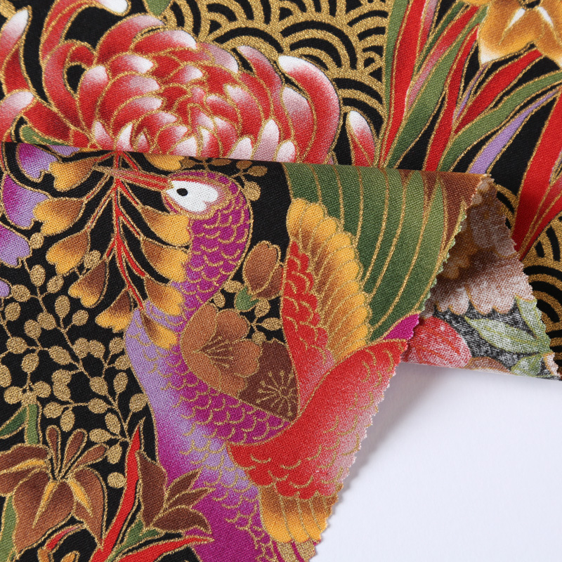和風柄 開花シリーズ 1750-61 シーチング生地に花柄や彩り豊かな菊や扇模様が描かれております / Japanese pattern flowering series 1750-61 Flower patterns and colorful chrysanthemum and fan patterns are drawn on the sheeting fabric.