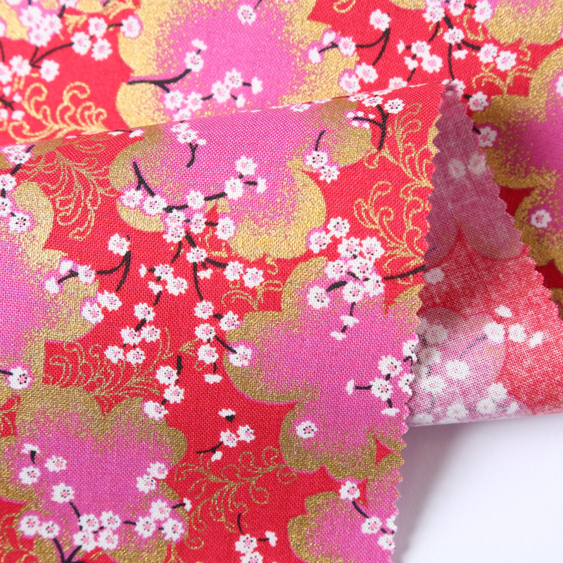 和風柄 民芸シリーズ 2000-53 シーチング生地に彩り豊かな梅が描かれております / Japanese pattern folk art series 2000-53 A colorful plum blossom is drawn on the sheeting fabric.