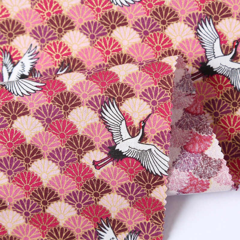 和風柄 民芸シリーズ 2000-73 シーチング生地に鶴や青海波が描かれております / Japanese pattern folk art series 2000-73 Cranes and Qinghai waves are drawn on the sheeting fabric.