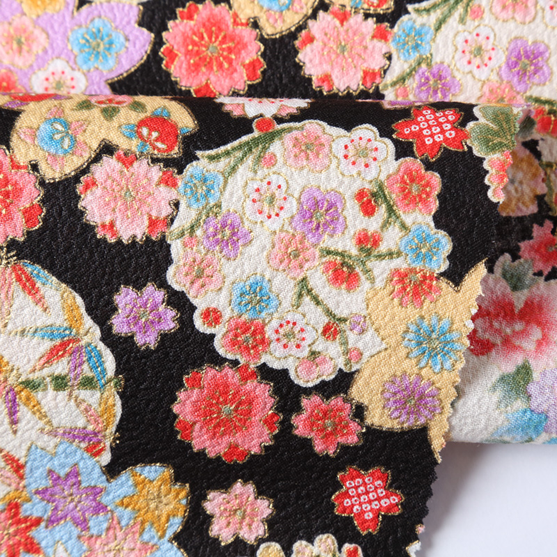 和風柄 開花シリーズ 2500_139N 綿ちりめん風エンボスに花柄が描かれております / Japanese pattern flowering series 2500_139N A floral pattern is drawn on the cotton crepe style embossed pattern.