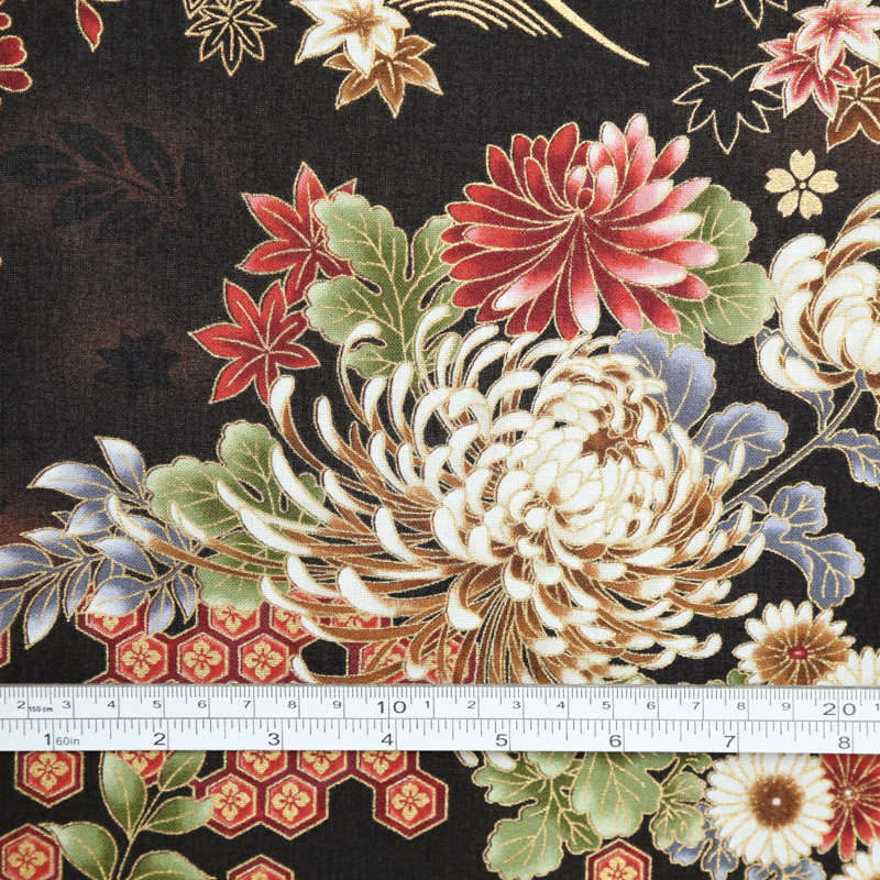 和風柄 開花シリーズ 1750-83 シーチング生地に花柄や亀甲花菱紋が描かれております /Japanese Pattern Kaibana  Series 1750-83 Sheeting fabric with floral patterns and tortoiseshell and  water 